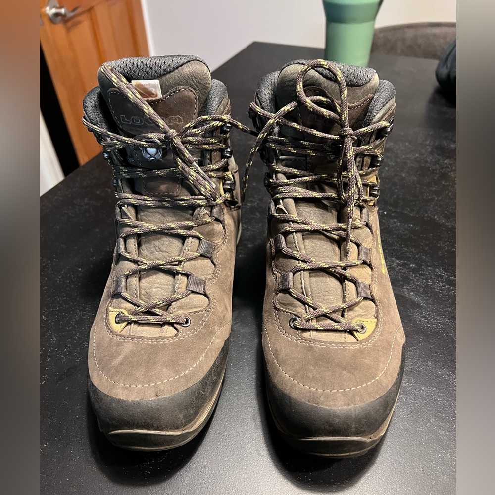 Lowa Lady Light GTX Gore-Tex Hikers 7.5 (39)